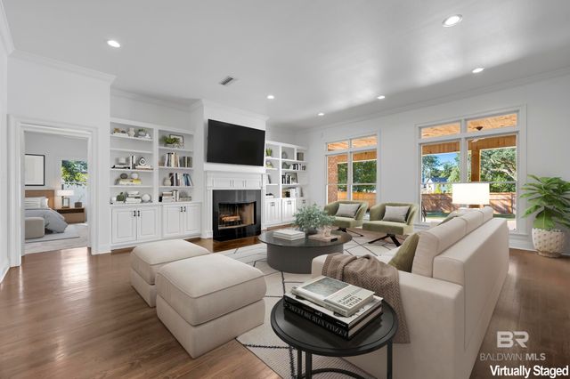 253 Blue Island Street, Fairhope, AL 36532