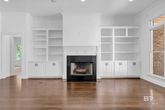 253 Blue Island Street, Fairhope, AL 36532