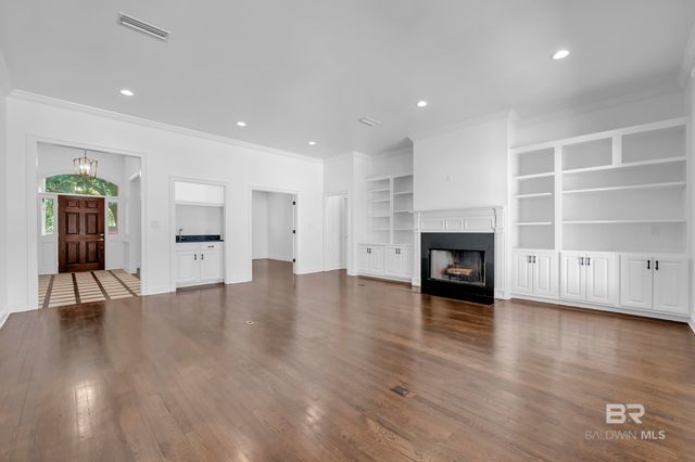 253 Blue Island Street, Fairhope, AL 36532