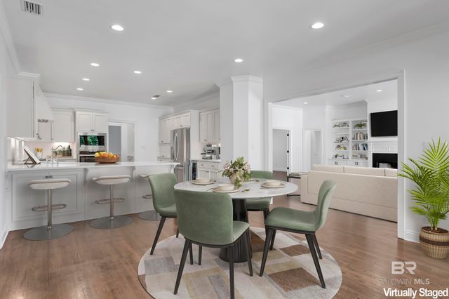 253 Blue Island Street, Fairhope, AL 36532