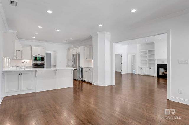 253 Blue Island Street, Fairhope, AL 36532