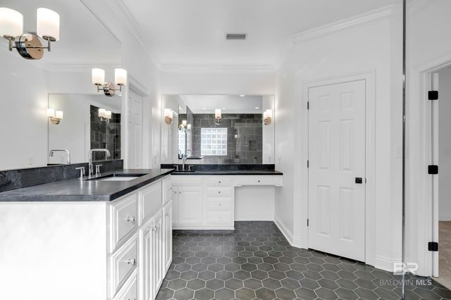 253 Blue Island Street, Fairhope, AL 36532