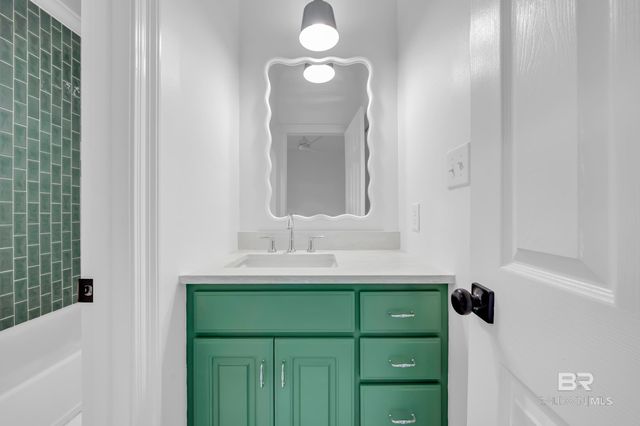 253 Blue Island Street, Fairhope, AL 36532