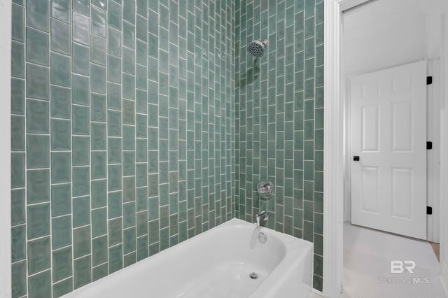 253 Blue Island Street, Fairhope, AL 36532