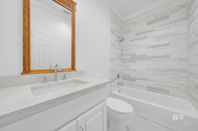 253 Blue Island Street, Fairhope, AL 36532