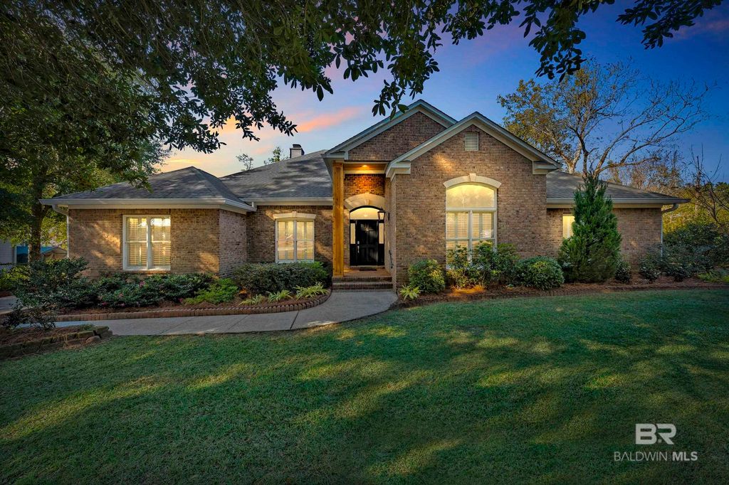 253 Blue Island Street, Fairhope, AL 36532