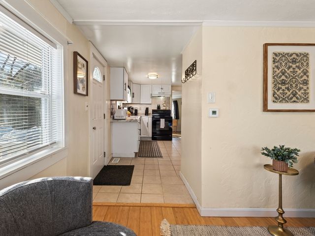 372 Litchfield St, Leominster, MA 01453