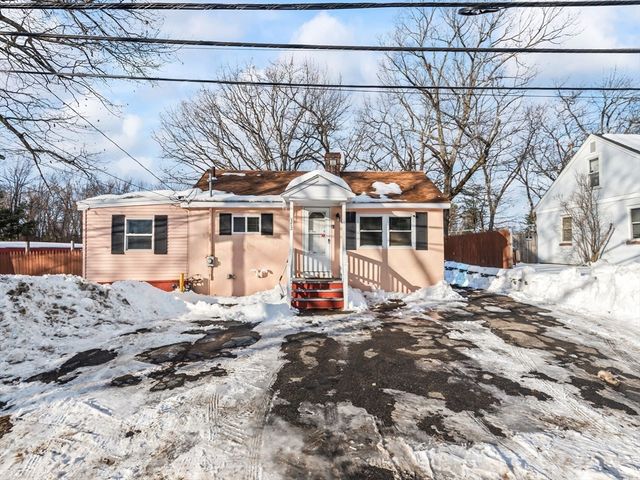 372 Litchfield St, Leominster, MA 01453