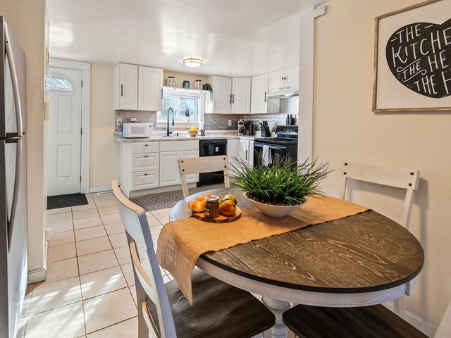 372 Litchfield St, Leominster, MA 01453