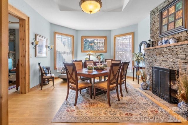 1307 Oakridge Farm Highway, Mooresville, NC 28115