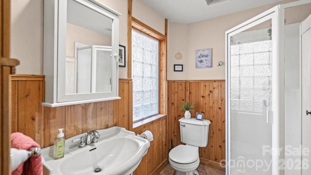 1307 Oakridge Farm Highway, Mooresville, NC 28115