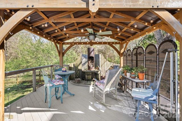 1307 Oakridge Farm Highway, Mooresville, NC 28115