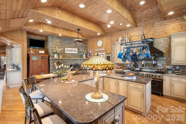 1307 Oakridge Farm Highway, Mooresville, NC 28115