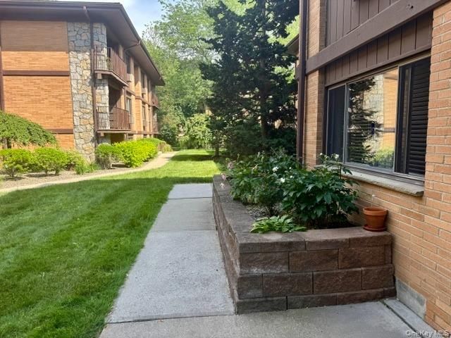 10 Oakwood Terrace 101, New Windsor, NY 12553