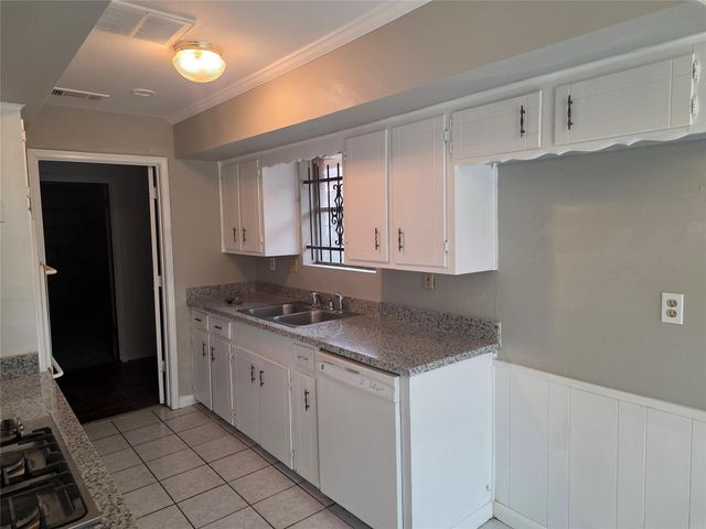 9626 Guest Street, Houston, TX 77078