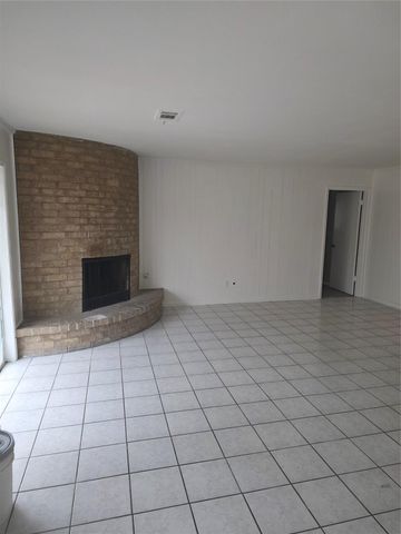 9626 Guest Street, Houston, TX 77078