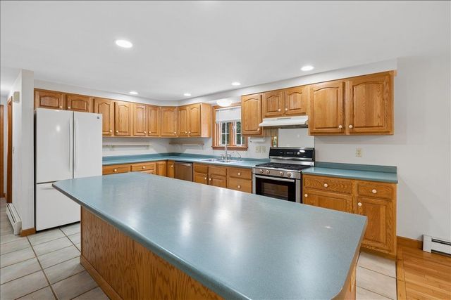 27 Rouleau Drive, Somersworth, NH 03878