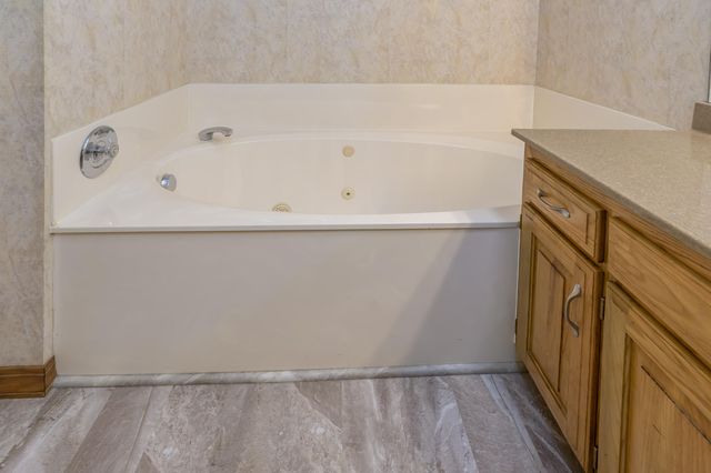 4602 S Forest Avenue, Springfield, MO 65810