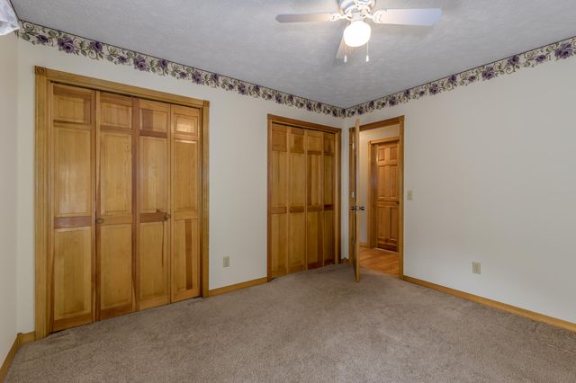 4602 S Forest Avenue, Springfield, MO 65810