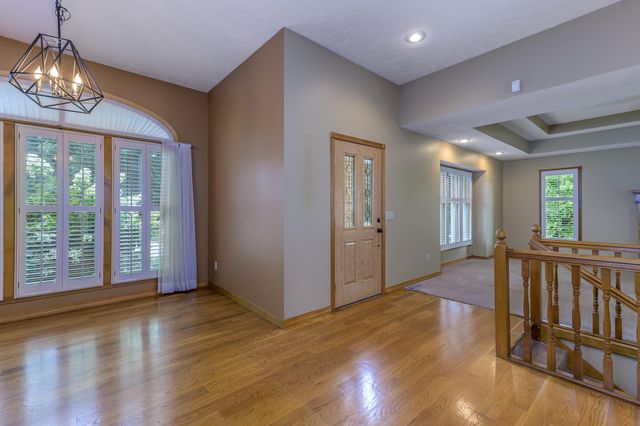4602 S Forest Avenue, Springfield, MO 65810