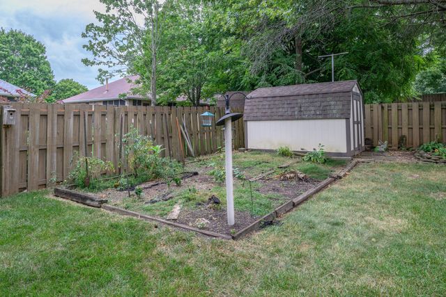 4602 S Forest Avenue, Springfield, MO 65810
