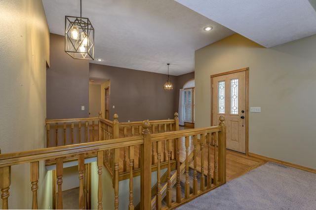 4602 S Forest Avenue, Springfield, MO 65810