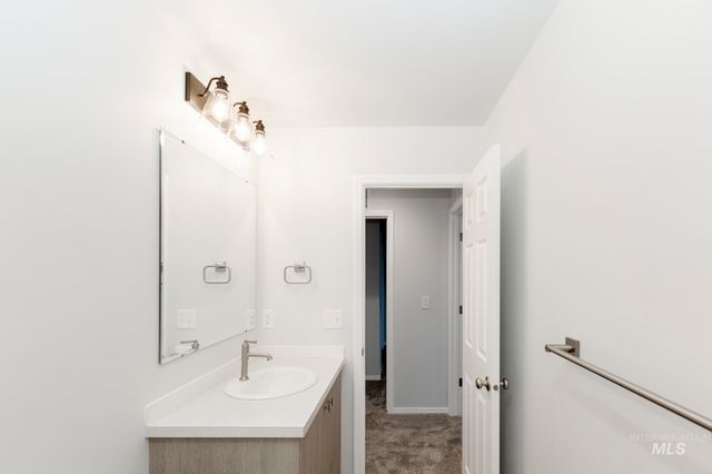 7335 S Bungalow Ave, Meridian, ID 83642