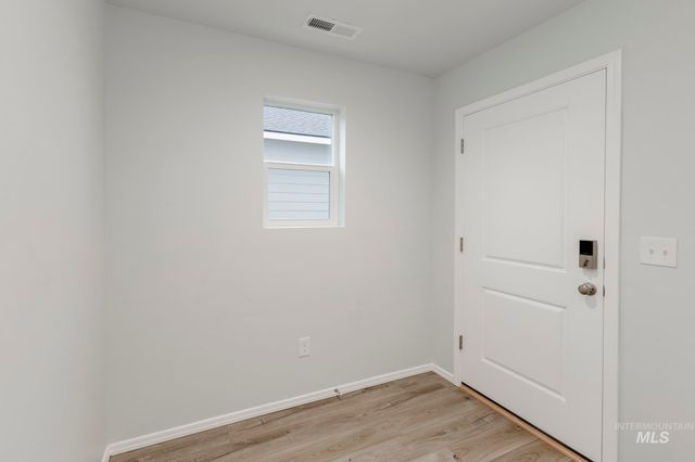 7335 S Bungalow Ave, Meridian, ID 83642