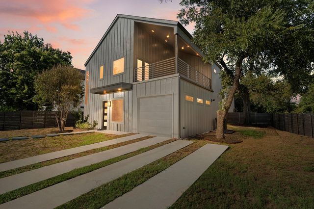 102 W Fawnridge DR, Austin, TX 78753