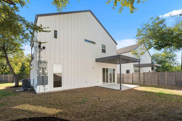 102 W Fawnridge DR, Austin, TX 78753