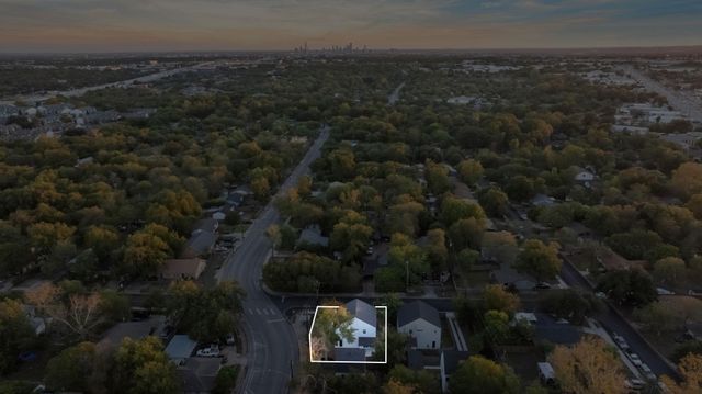 102 W Fawnridge DR, Austin, TX 78753