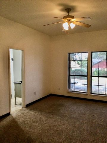 4106 Sunday Hill Drive, Arlington, TX 76016