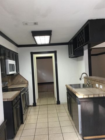 4106 Sunday Hill Drive, Arlington, TX 76016