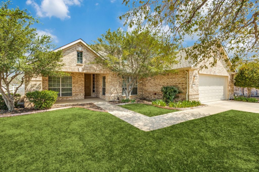 9056 Crestview Drive, Denton, TX 76207