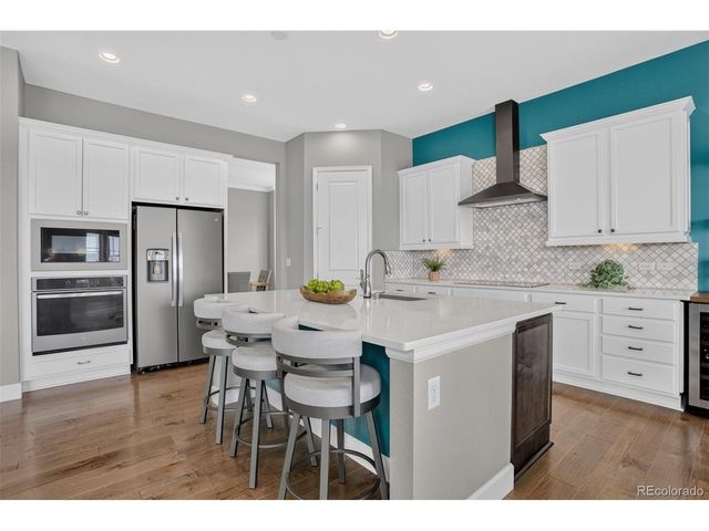 7100 S Riverwood Way, Aurora, CO 80016