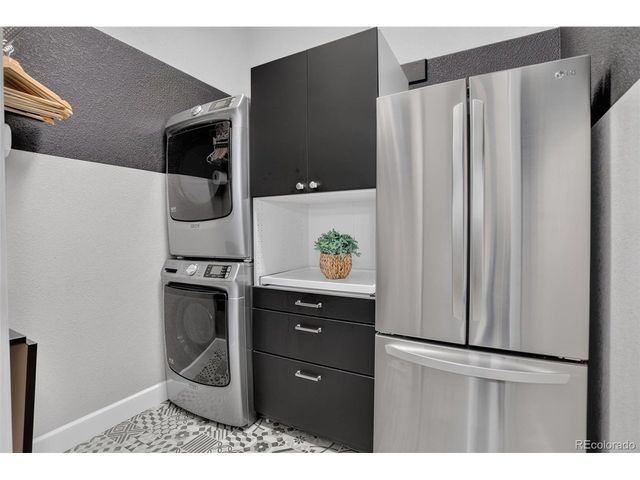 7100 S Riverwood Way, Aurora, CO 80016