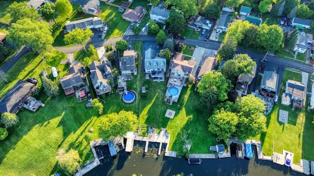 36709 N Lake Street, Ingleside, IL 60041