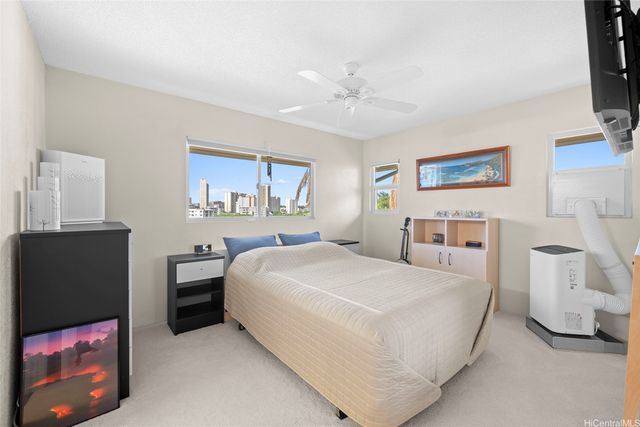 1070 Ala Napunani Street 401, Honolulu, HI 96818