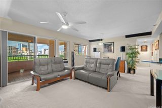 1070 Ala Napunani Street 401, Honolulu, HI 96818