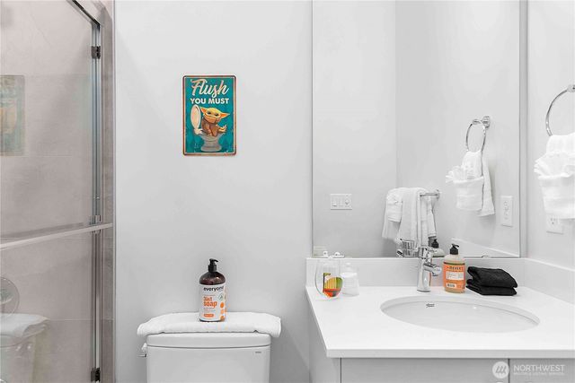 2613 3rd Avenue W, Seattle, WA 98119