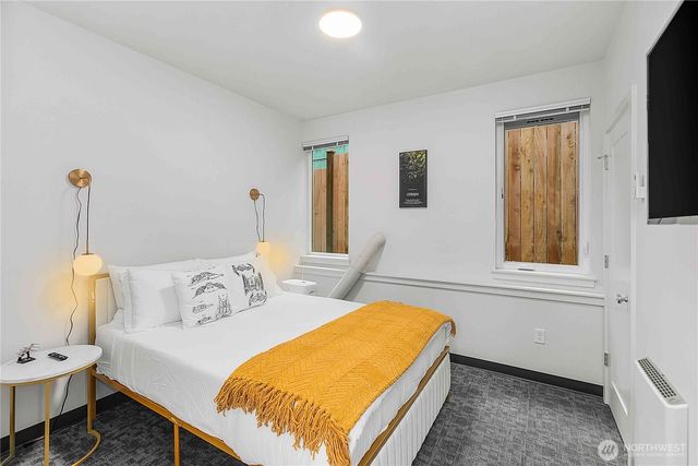 2613 3rd Avenue W, Seattle, WA 98119