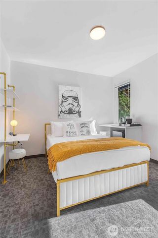 2613 3rd Avenue W, Seattle, WA 98119