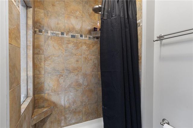 1226 Pembrooke Drive, Warrensburg, MO 64093