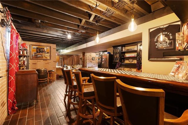 1226 Pembrooke Drive, Warrensburg, MO 64093