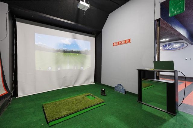 1226 Pembrooke Drive, Warrensburg, MO 64093