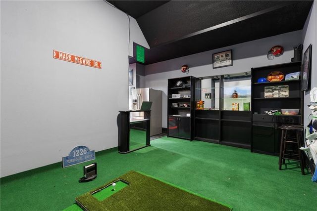 1226 Pembrooke Drive, Warrensburg, MO 64093