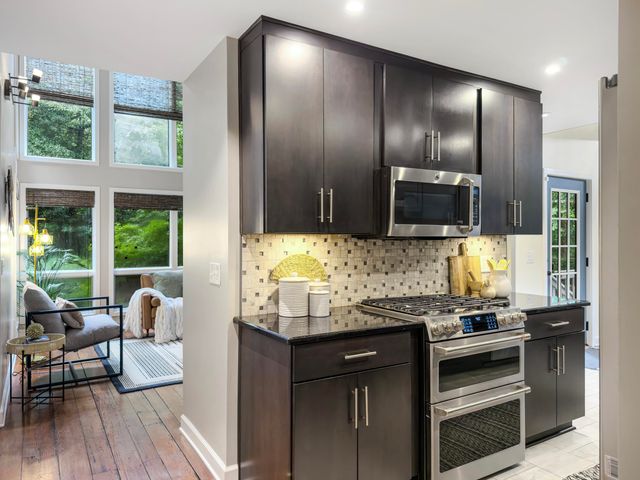 523 W Carolina Avenue, Summerville, SC 29483