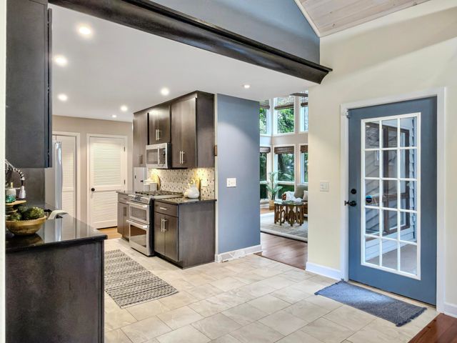 523 W Carolina Avenue, Summerville, SC 29483