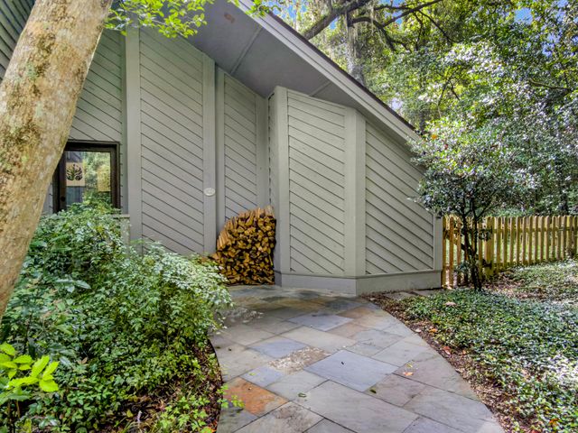 523 W Carolina Avenue, Summerville, SC 29483