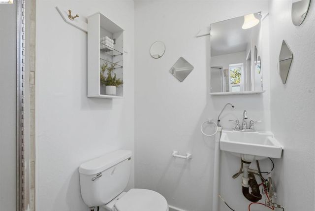 961 963 37th Street, Oakland, CA 94608